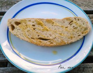 pan de coca - pan uvas y queso