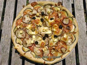 pizza de hojaldre - pan uvas y queso