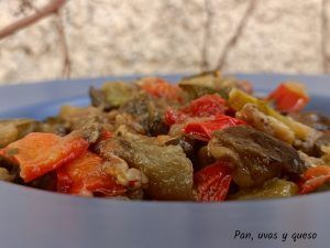 pisto crockpot - pan uvas y queso