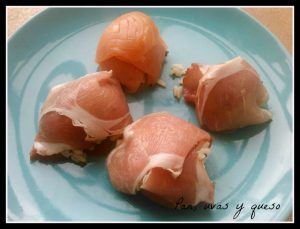 bombones de salmon - pan uvas y queso