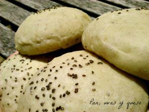 panecillos para hamburguesa - pan uvas y queso
