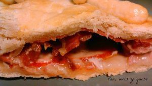 hornazo - pan uvas y queso