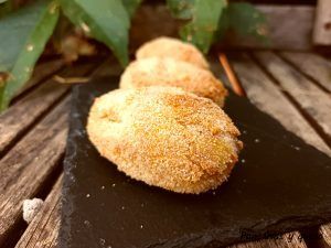 croquetas patata - pan uvas y queso