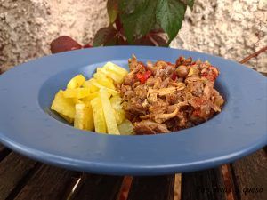 ropa vieja crockpot - pan uvas y queso