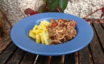 ropa vieja crockpot - pan uvas y queso