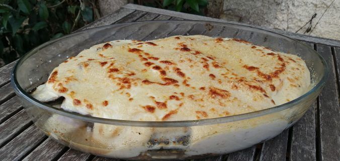 moussaka griega - pan uvas y queso