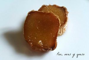 jengibre confitado - pan uvas y queso