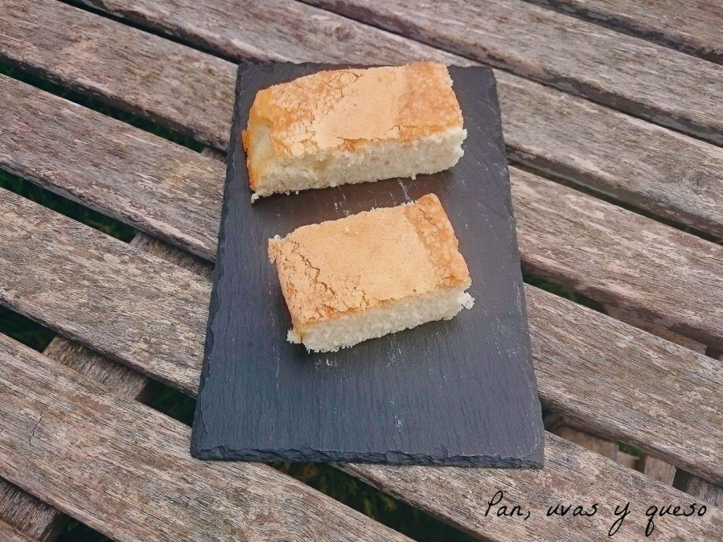 bica blanca - pan uvas y queso