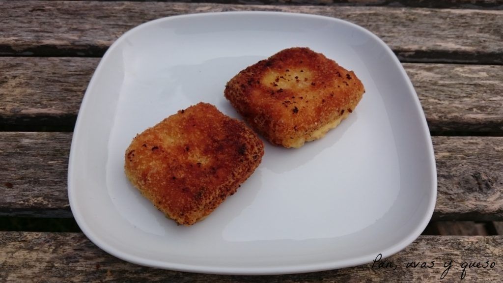 leche frita - pan uvas y queso 