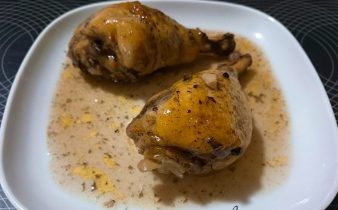 pollo campestre en crock pot - pan uvas y queso