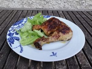 Pollo agridulce en Crock Pot - pan uvas y queso
