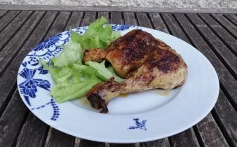 Pollo agridulce en Crock Pot - pan uvas y queso