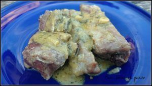 costillas de cerdo asadas crockpot - pan uvas y queso