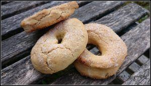 rollos huecos - pan uvas y queso