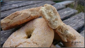 rollos huecos - pan uvas y queso