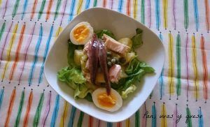 ensalada de gennaro - pan uvas y queso
