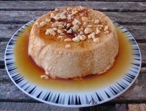 flan de toffee - pan uvas y queso