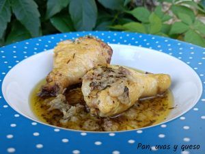 pollo al estragon - pan uvas y queso