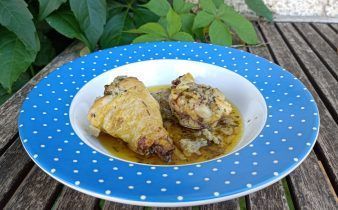pollo al estragon - pan uvas y queso