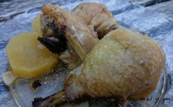 pollo al yogur crockpot - pan, uvas y queso