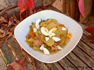 patatas chipirones crockpot - pan uvas y queso
