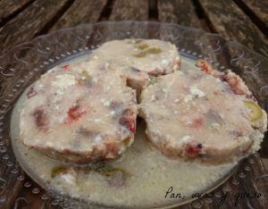 rollo de bonito crockpot - pan uvas y queso