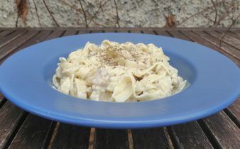 fetuccini con alcachofas en thermomix - pan uvas y queso