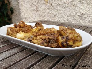 pollo adobado en crockpot - pan uvas y queso