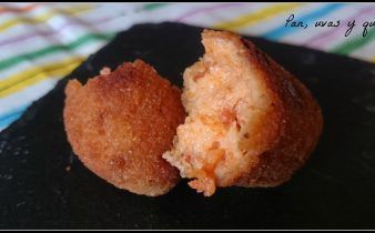 croquetas picadillo chorizo thermomix - pan uvas y queso