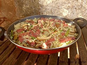 arroz con pato - pan uvas y queso