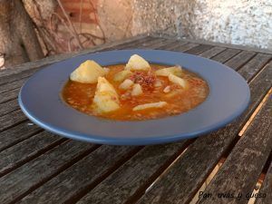 patatas con picadillo crockpot - pan uvas y queso