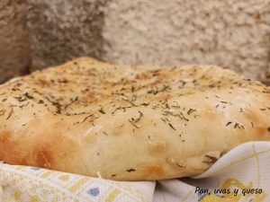 schiacciata - pan uvas y queso